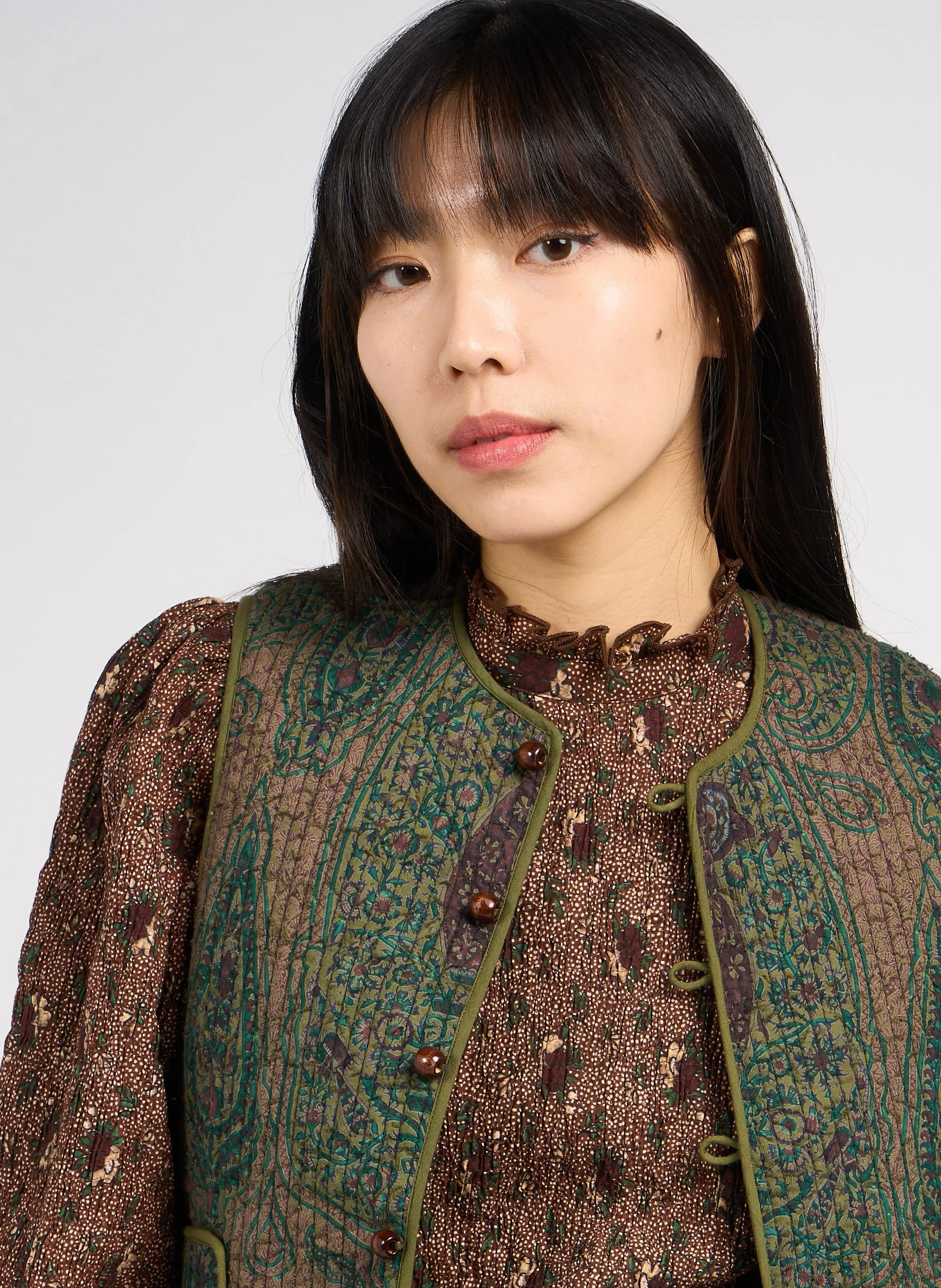  ANTIK BATIK   TAJARO - Gilet diritto con collo rotondo in cotone | Verde