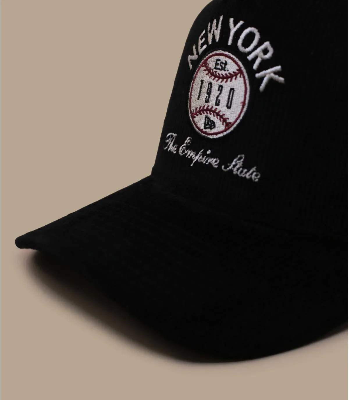 berretto trucker velour noir  cappellini Cord Graphic Trucker     