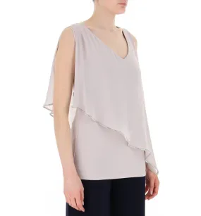 Blusa con mantella