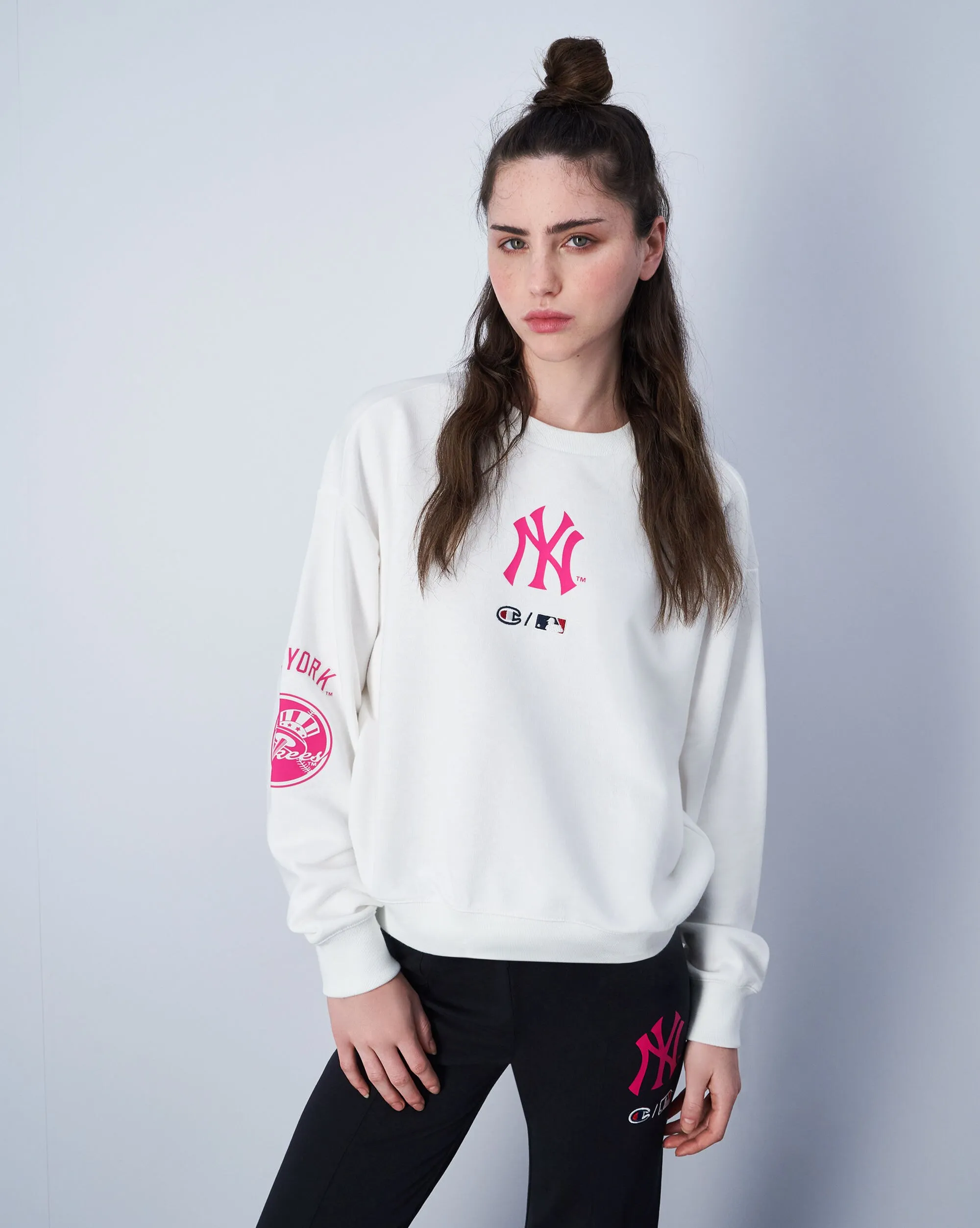 Champion x MLB Felpa Boxy In French Terry New York Yankees Bianco Donna