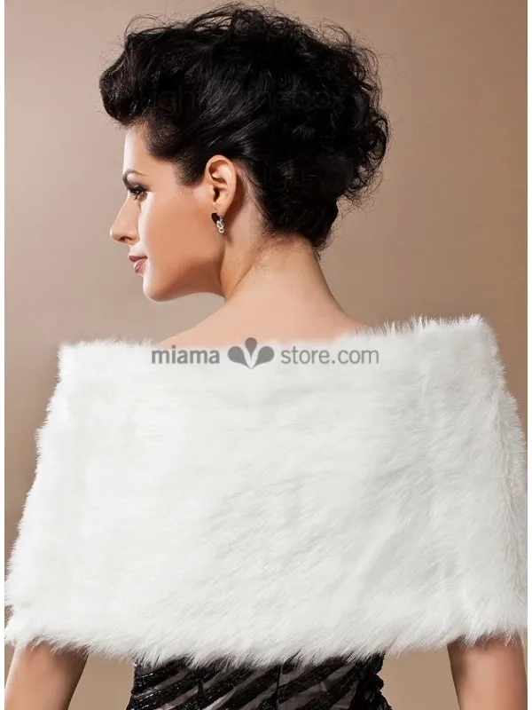Coprispalle da Sposa in eco pelliccia
