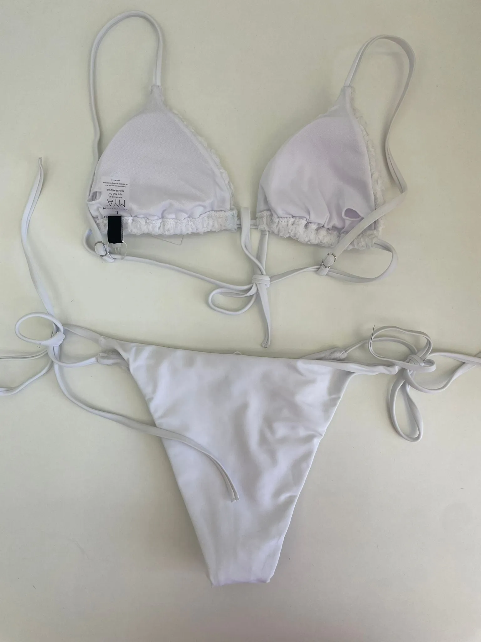 Costume 2 pezzi tinta unita con rose