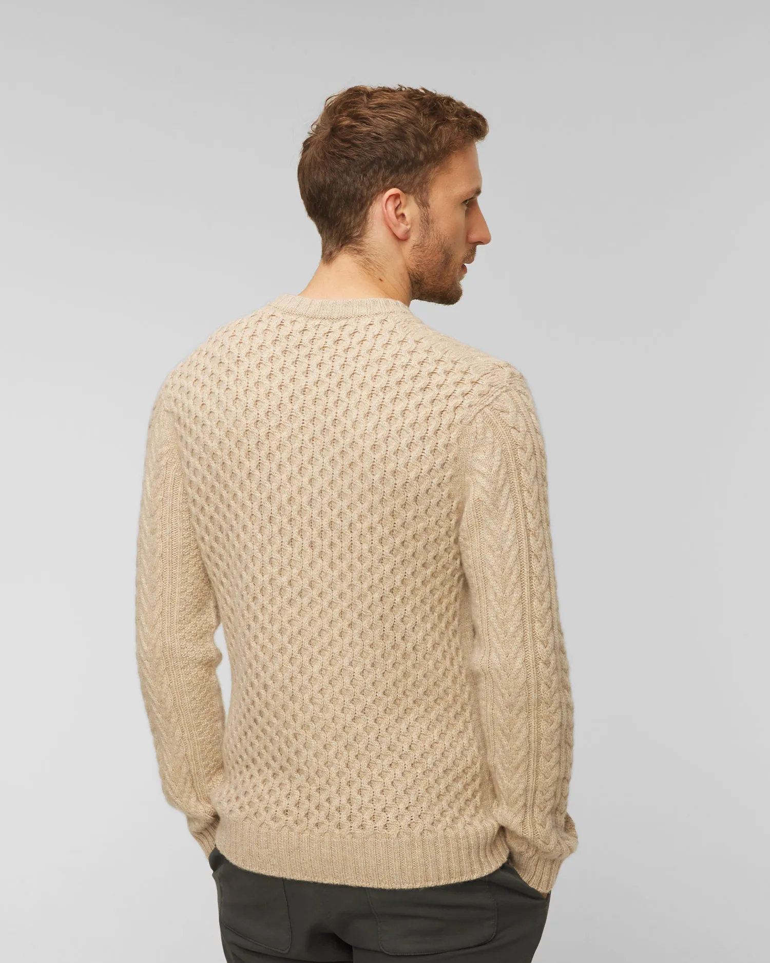 Maglione in cashmere beige da uomo Johnstons of Elgin kai05106hb02104-hb0210