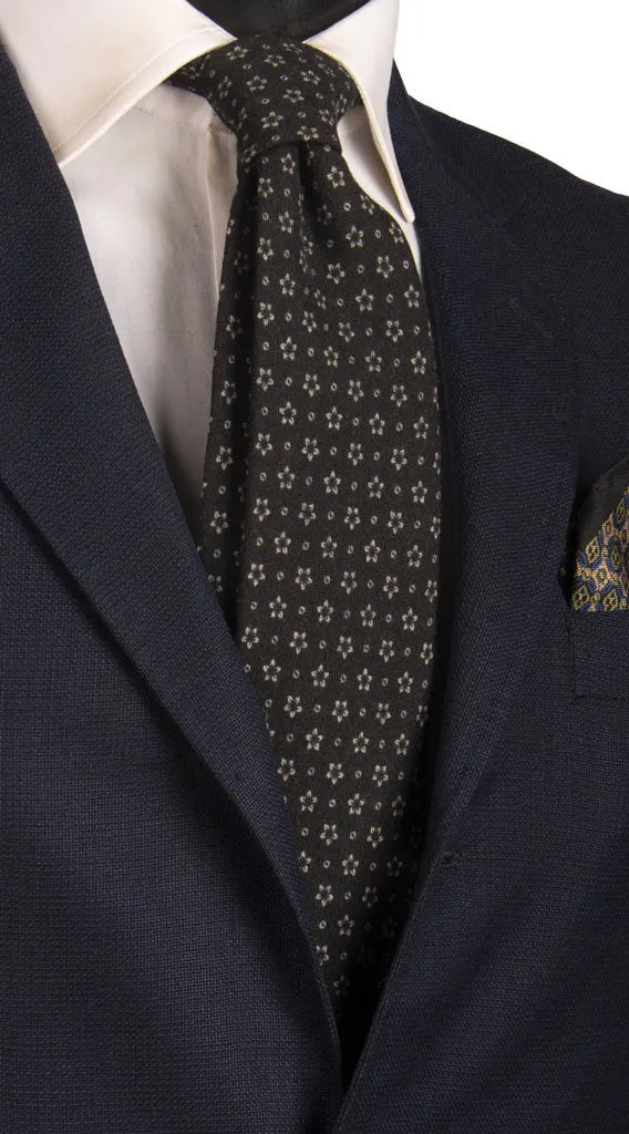 Man Black Wool Tie Grey Flowers L1005