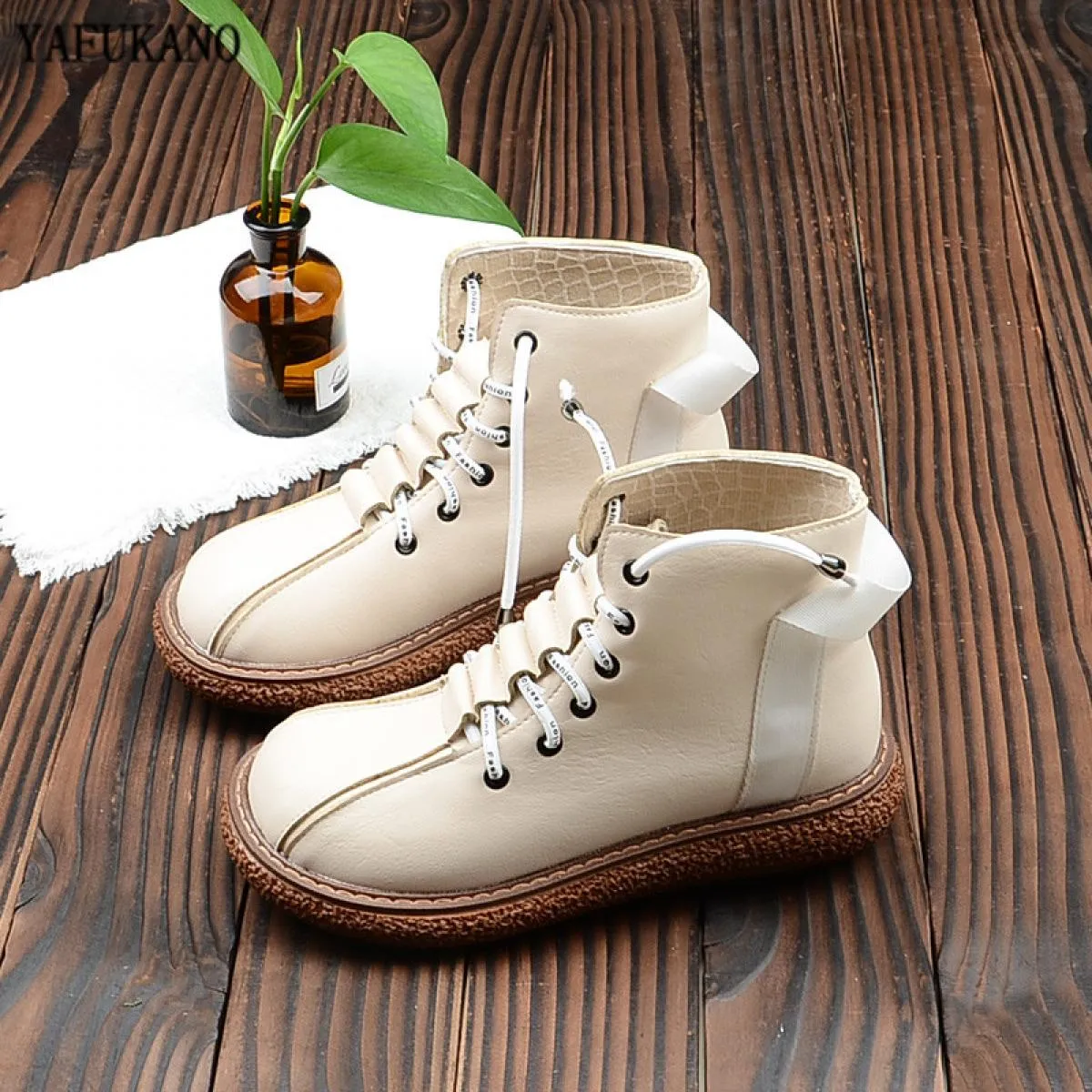 Mori Girl Retro Stivali da donna Stile letterario britannico Suola spessa Scarpe da bambola con testa grande Stivaletti da donna