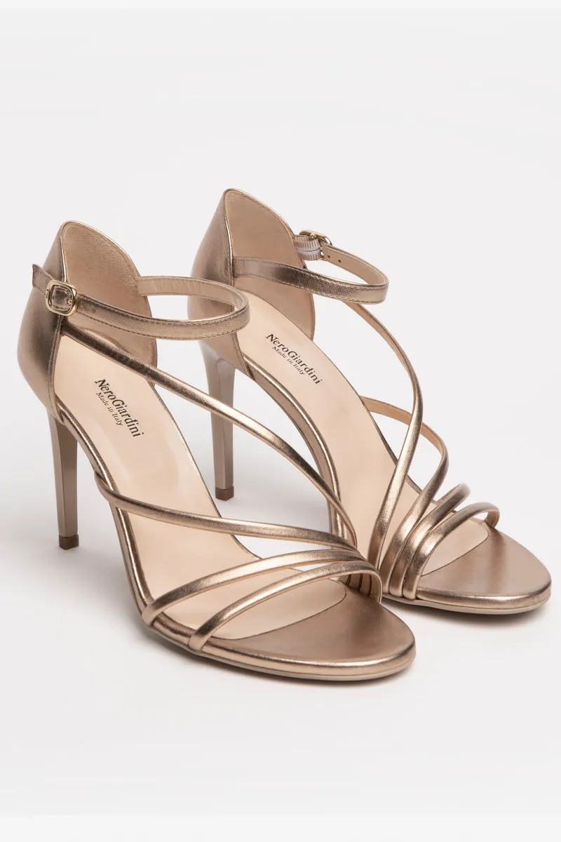 NeroGiardini  Sandali Elegante Tacco