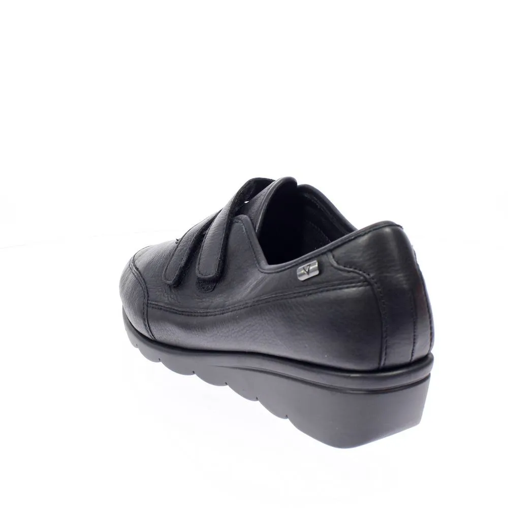 Scarpe comfort in Pelle con strappi