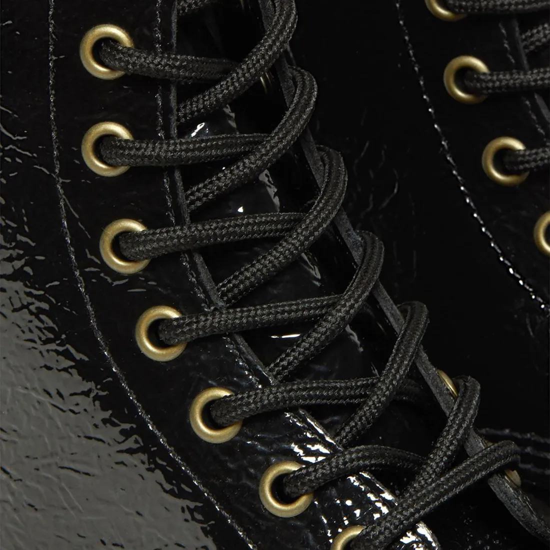 Stivaletto Dr. Martens 1460 Distressed nero in vernice